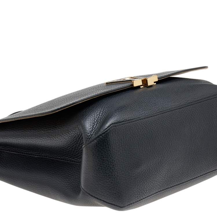 مملوكة مسبقًا Louis Vuitton Black Taurillon Leather Volta Bag