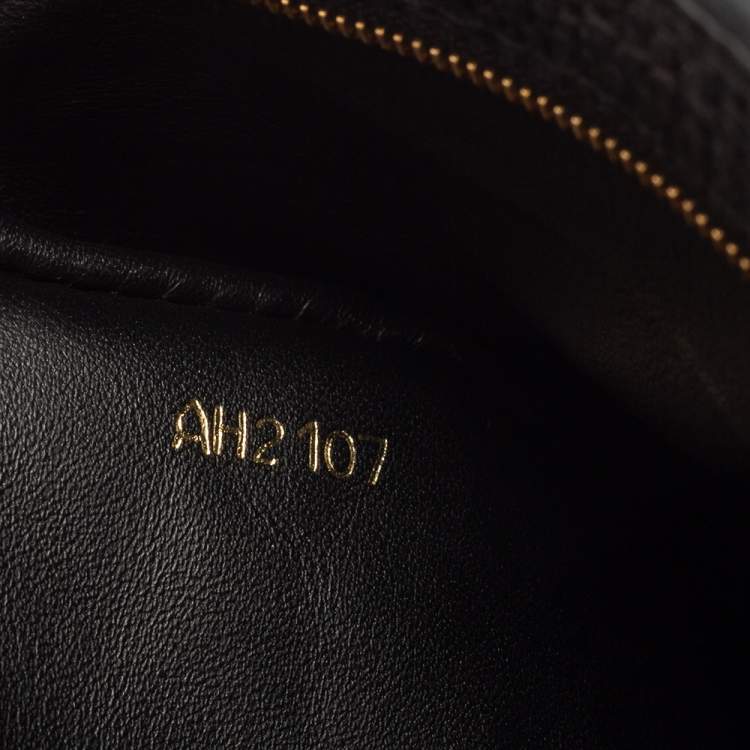 مملوكة مسبقًا Louis Vuitton Black Taurillon Leather and Snakeskin Iris Blossom Capucines PM Bag