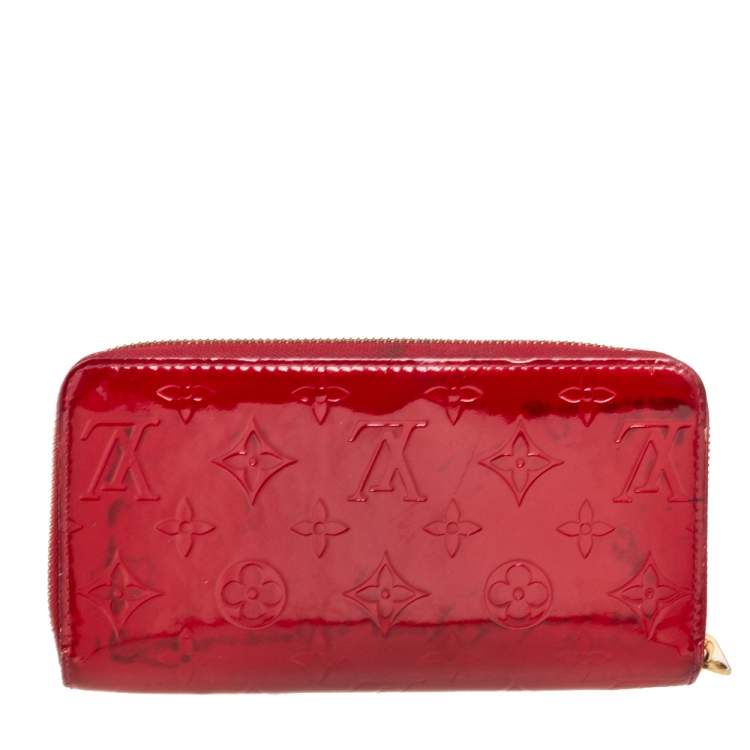 Pre Owned Louis Vuitton Pomme D’amour Monogram Vernis Zippy Wallet