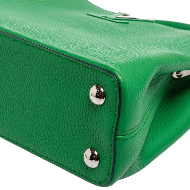 مملوكة مسبقًا Louis Vuitton Green Leather Capucines BB Bag