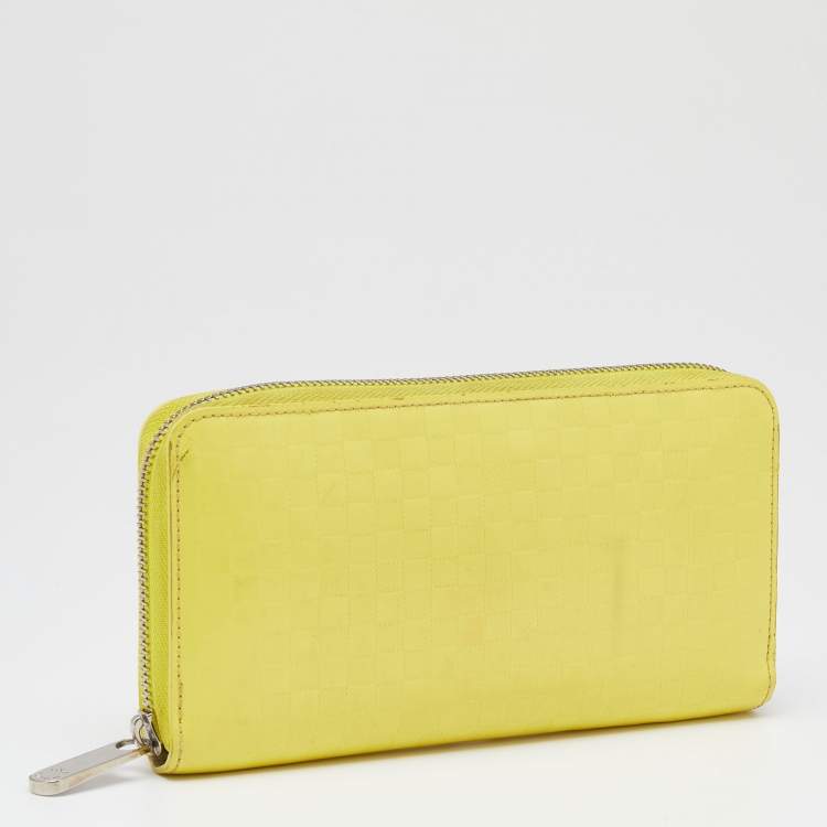 Pre Owned Louis Vuitton Yellow Damier Facette Zippy Wallet