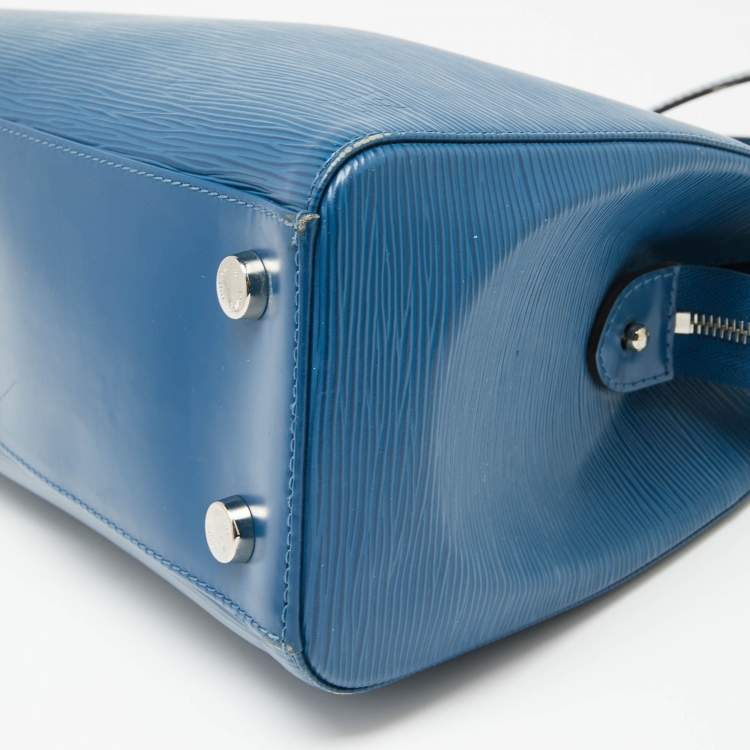مملوكة مسبقًا Louis Vuitton Cyan Epi Leather Brea MM Bag