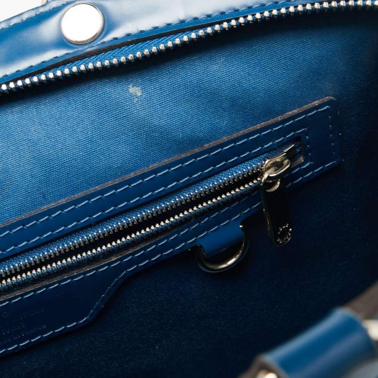 مملوكة مسبقًا Louis Vuitton Cyan Epi Leather Brea MM Bag