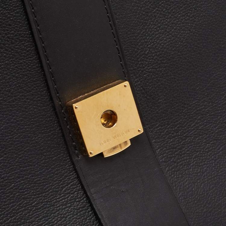 Pre Owned Louis Vuitton Black Monogram Leather Very One Handle Bag