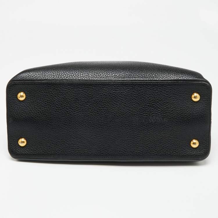 مملوكة مسبقًا Louis Vuitton Black Taurillon Leather Capucines MM Bag