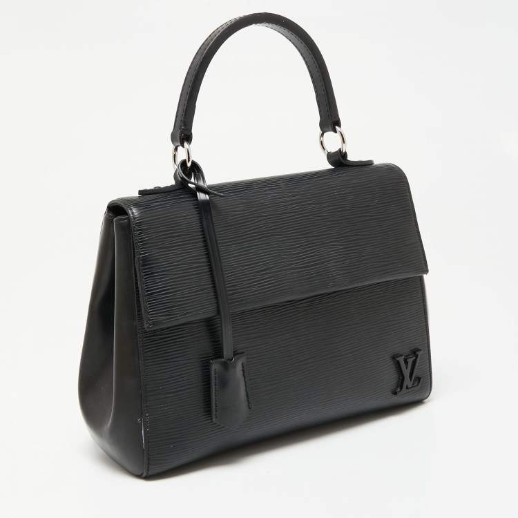 مملوكة مسبقًا Louis Vuitton Black Epi Leather Cluny BB Bag