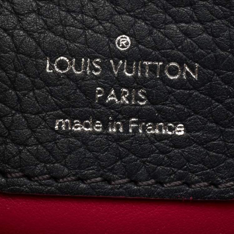 مملوكة مسبقًا Louis Vuitton Black Leather Capucines MM Bag