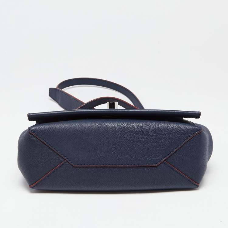 Pre Owned Louis Vuitton Navy Blue Leather Lockme II BB Bag