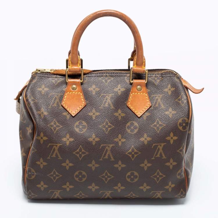 مملوكة مسبقًا Louis Vuitton Monogram Canvas and Leather Speedy 25 Bag