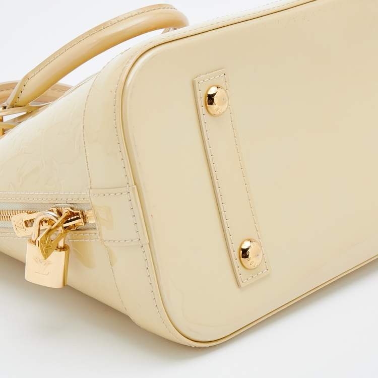 Pre Owned Louis Vuitton Blanc Corail Monogram Vernis Alma PM Bag