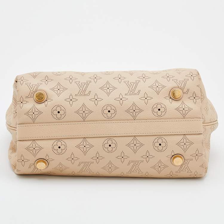 Pre Owned Louis Vuitton Coquill Monogram Mahina Leather Cirrus PM Bag