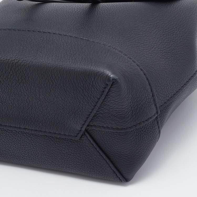 Pre Owned Louis Vuitton Black Leather Lockme Backpack