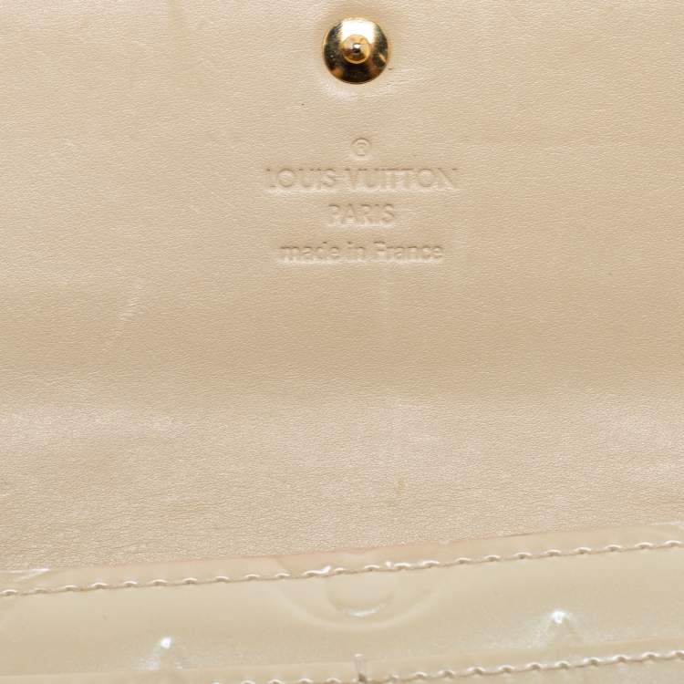 Pre Owned Louis Vuitton Blanc Corail Monogram Vernis Leather Sarah Wallet