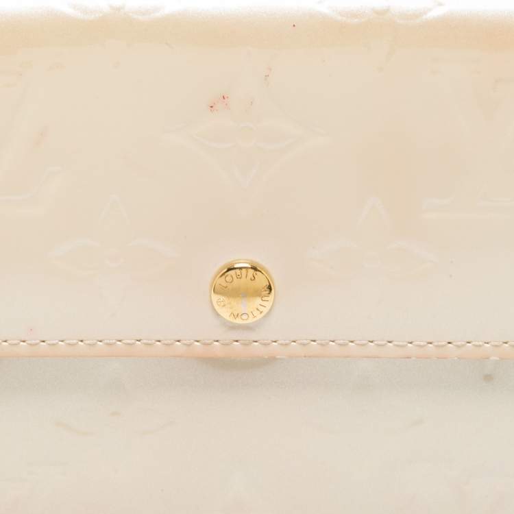 Pre Owned Louis Vuitton Blanc Corail Monogram Vernis Leather Sarah Wallet