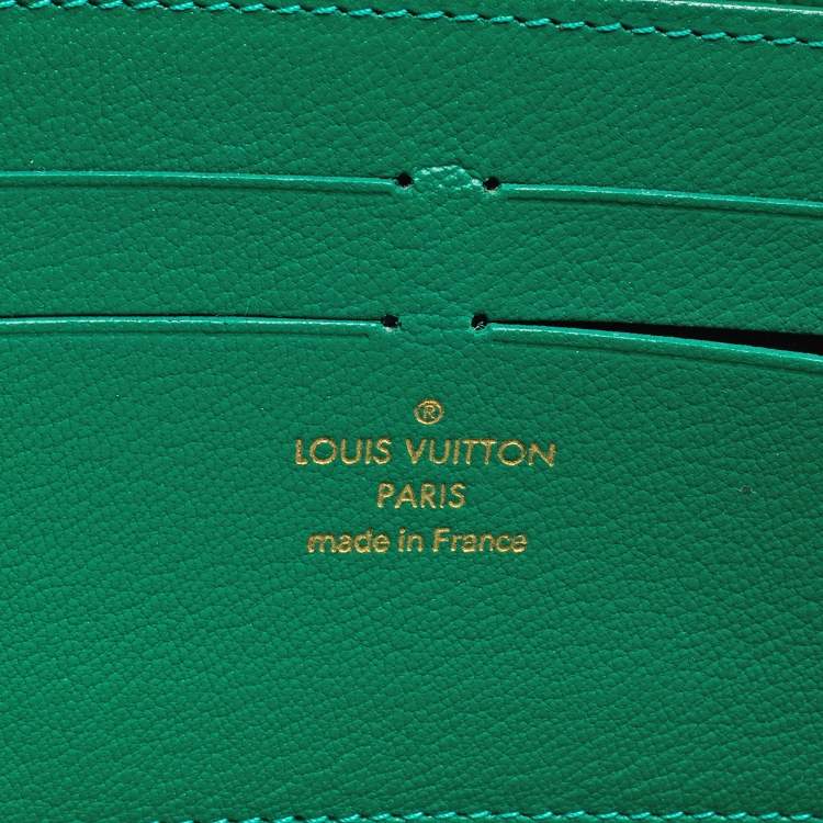 Pre Owned Louis Vuitton Green Alligator Leather Zippy Wallet