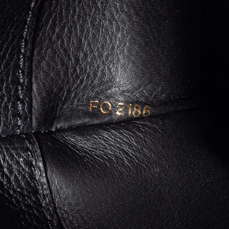 مملوكة مسبقًا Louis Vuitton Black Leather City Steamer MM Bag