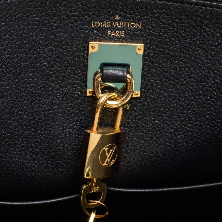 مملوكة مسبقًا Louis Vuitton Black Leather City Steamer MM Bag