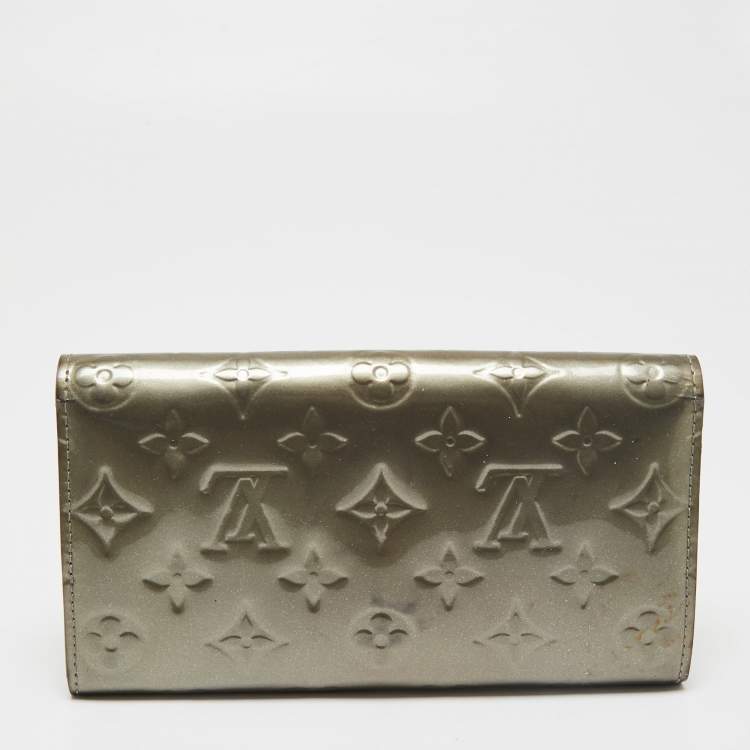 Pre Owned Louis Vuitton Gris Art Deco Monogram Vernis Sarah Wallet