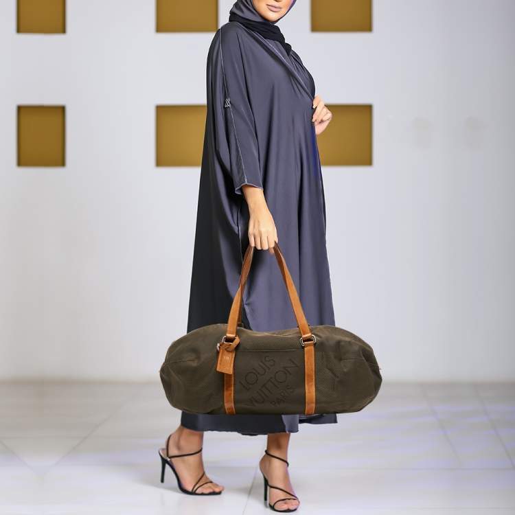 Louis Vuitton Terre Damier Geant Canvas Messenger Bag Louis Vuitton | The  Luxury Closet