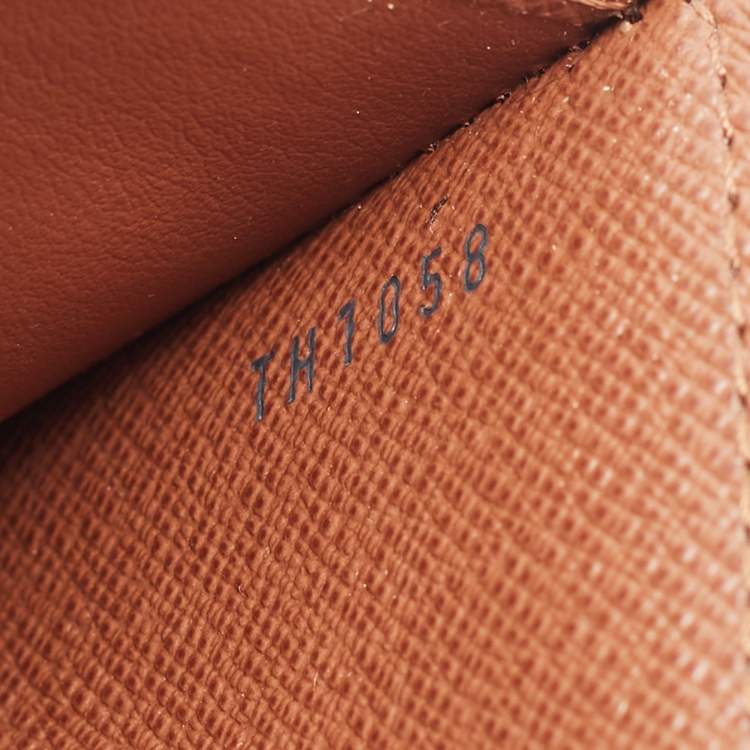 مملوكة مسبقًا Louis Vuitton Monogram Canvas Koala Wallet