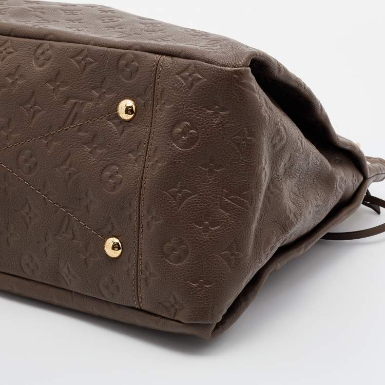 Pre Owned Louis Vuitton Ombre Monogram Empreinte Leather Artsy MM Bag
