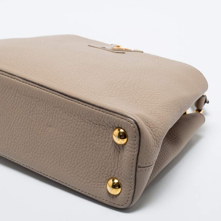 Pre Owned Louis Vuitton Beige Taurillon Leather Capucines BB Bag