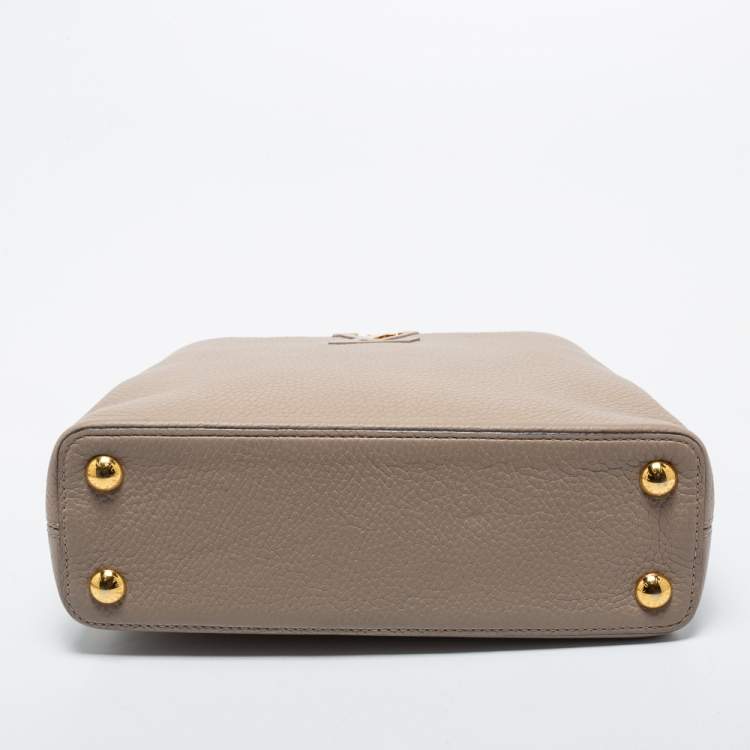 Pre Owned Louis Vuitton Beige Taurillon Leather Capucines BB Bag