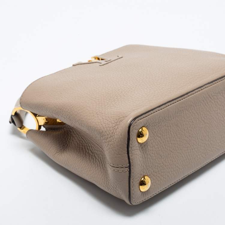 Pre Owned Louis Vuitton Beige Taurillon Leather Capucines BB Bag