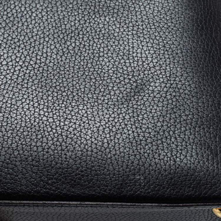 Pre Owned Louis Vuitton Black Taurillon Leather Capucines PM Bag