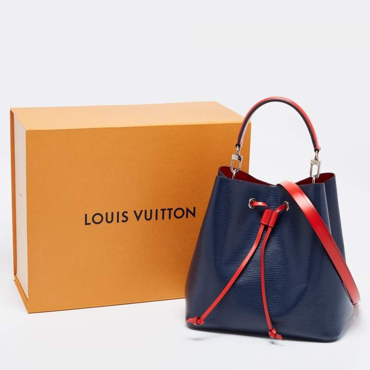 Pre Owned Louis Vuitton Blue Epi Leather NeoNoe MM Bag