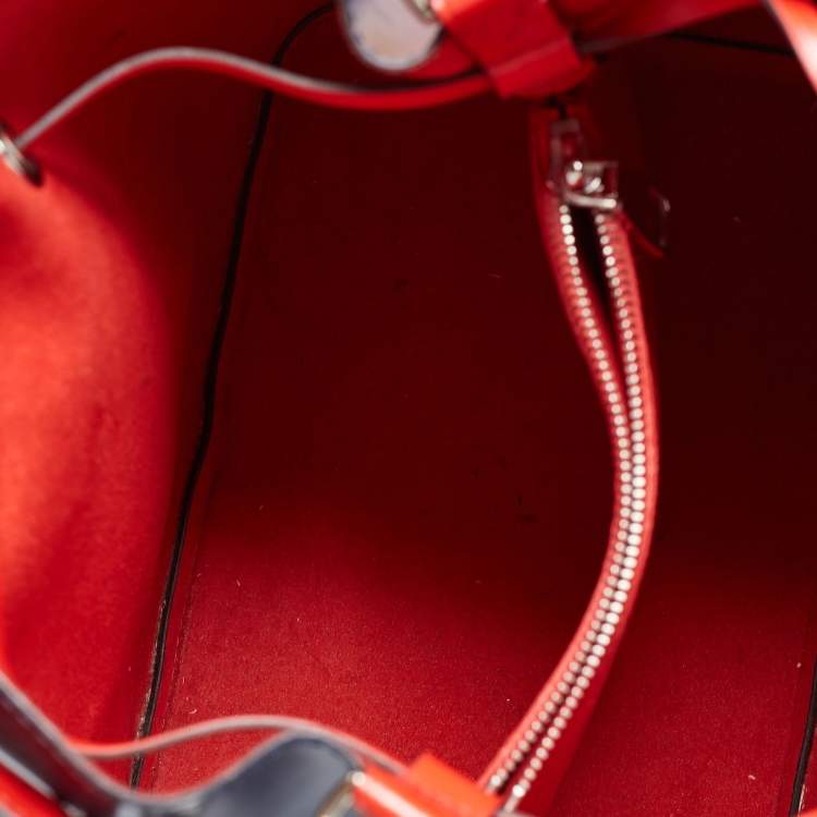 Pre Owned Louis Vuitton Blue Epi Leather NeoNoe MM Bag