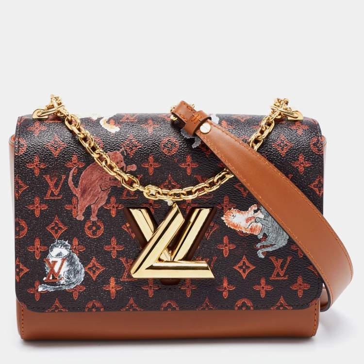 A functional yet stylish twist with this Louis Vuitton Monogram