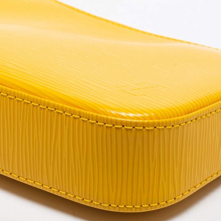 Pre Owned Louis Vuitton Citron Epi Leather Pochette Accessories Bag