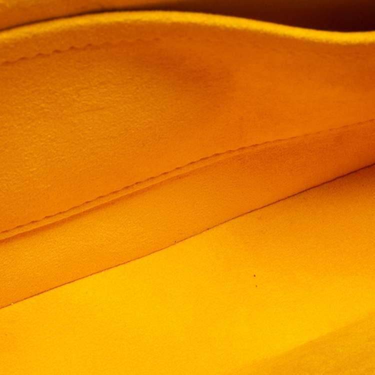 Pre Owned Louis Vuitton Citron Epi Leather Pochette Accessories Bag