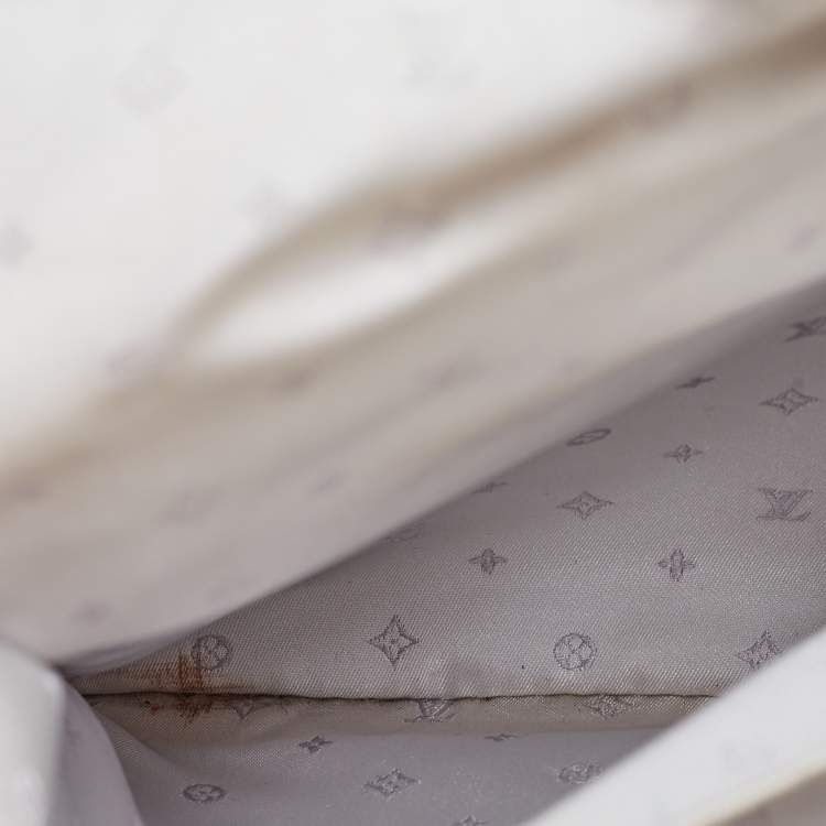 Pre Owned Louis Vuitton Ivory Suhali Leather Limited Edition Le Superbe Bag