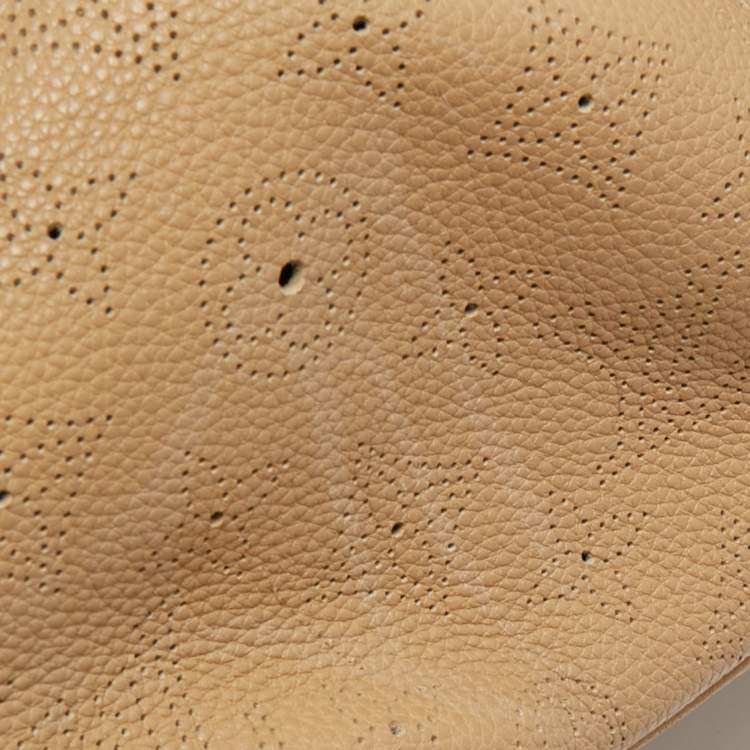 Pre Owned Louis Vuitton Biscuit Monogram Mahina Leather L Bag