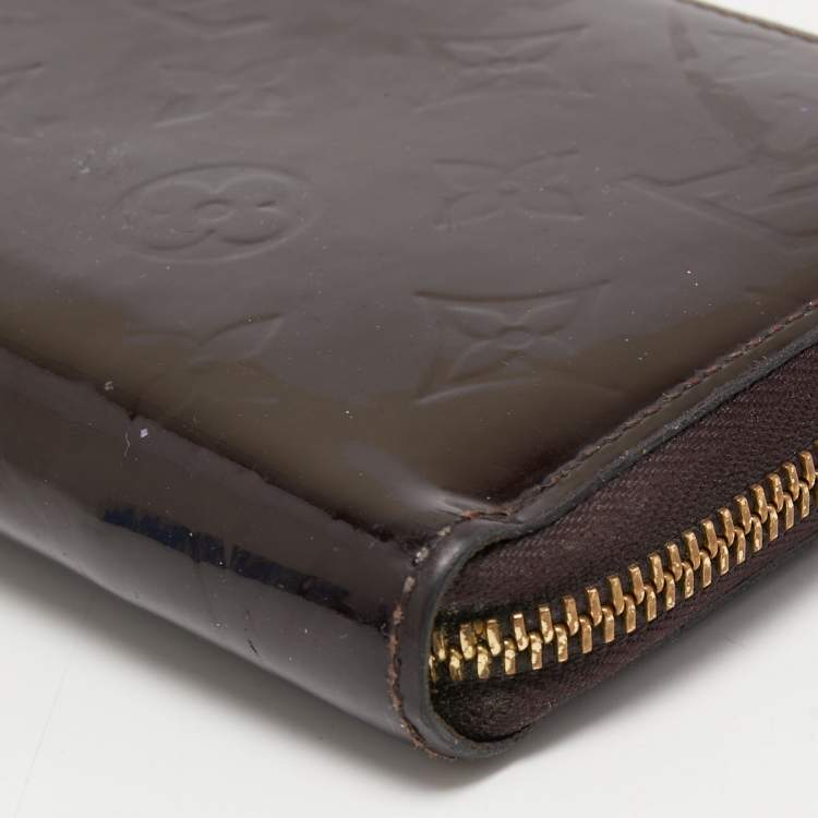 Pre Owned Louis Vuitton Amarante Monogram Vernis Zippy Wallet  