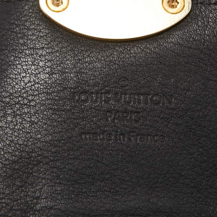 Pre Owned Louis Vuitton Black Monogram Mahina Leather Amelia Wallet