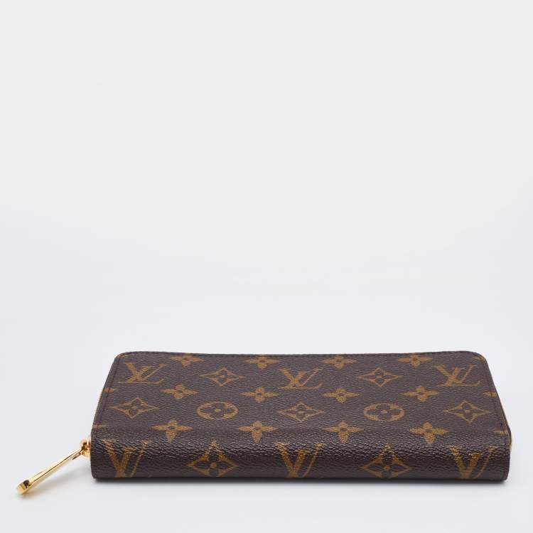 Pre Owned Louis Vuitton Monogram Canvas Zippy Wallet