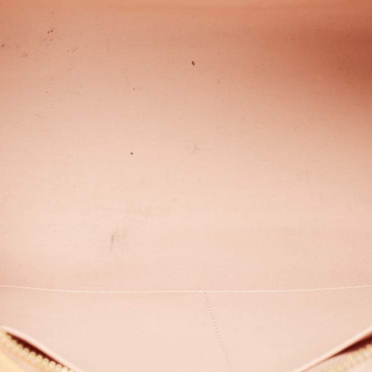 Pre Owned Louis Vuitton Rose Angelique Monogram Vernis Brea MM Bag