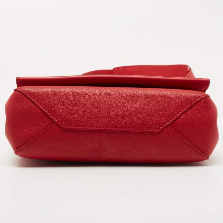 Pre Owned Louis Vuitton Rubis Leather Lockme II BB Bag
