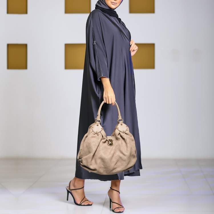 مملوكة مسبقًا Louis Vuitton Beige Monogram Mahina Leather L Bag