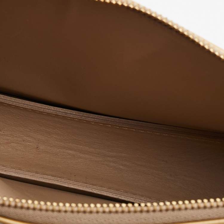 مملوكة مسبقًا Louis Vuitton Beige Monogram Vernis Lexington Pochette Bag
