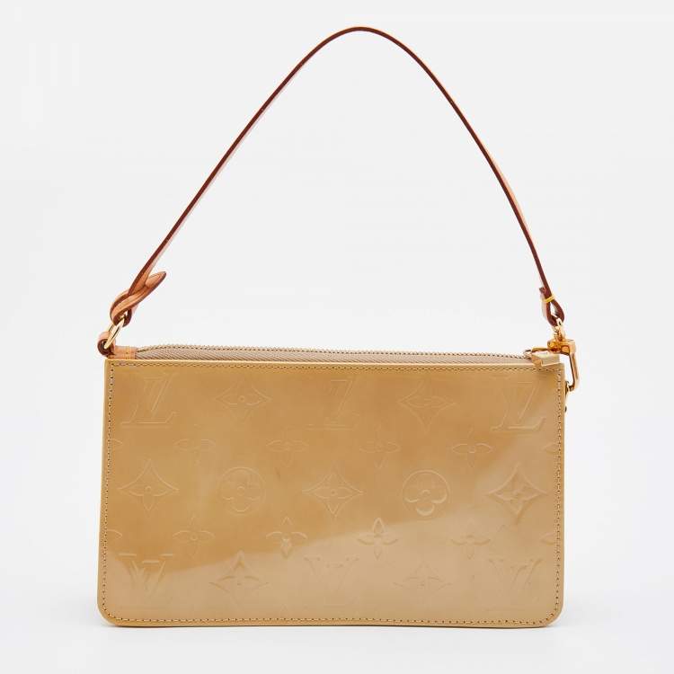 مملوكة مسبقًا Louis Vuitton Beige Monogram Vernis Lexington Pochette Bag