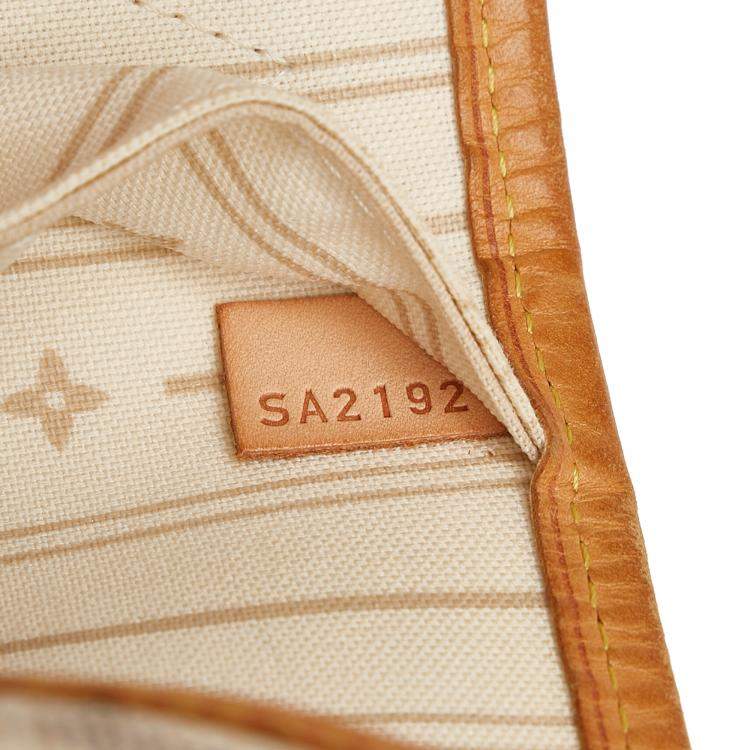 Pre Owned Louis Vuitton White Damier Azur Neverfull MM