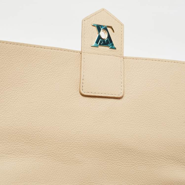 Pre Owned Louis Vuitton Black/Beige Leather Lockme MM Tote