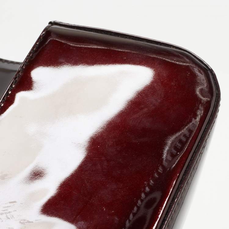 Pre Owned Louis Vuitton Amarante Patent Leather Sobe Clutch