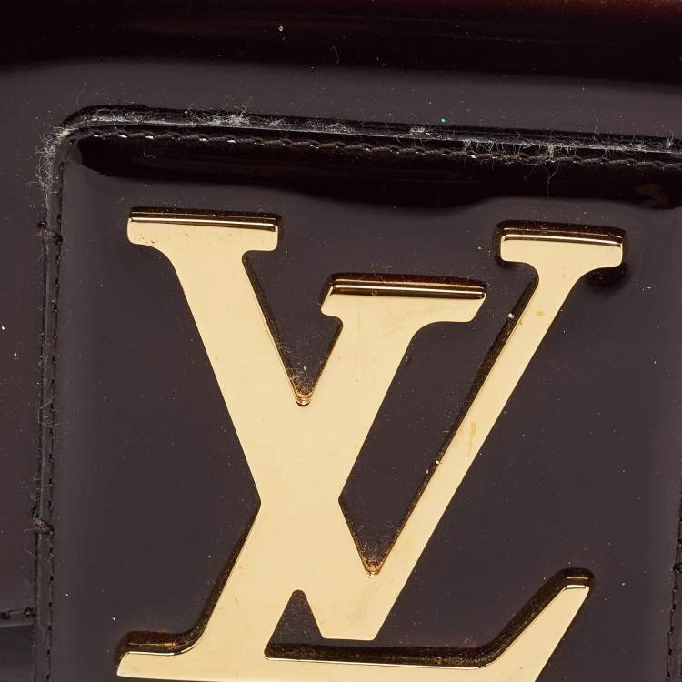 Pre Owned Louis Vuitton Amarante Patent Leather Sobe Clutch