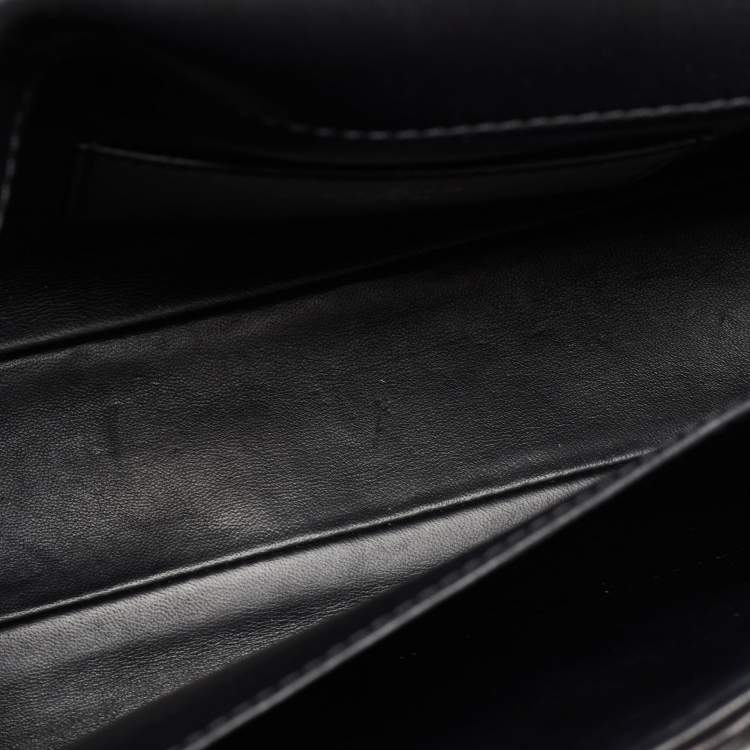 Pre Owned Louis Vuitton Black Quilted Leather GO-14 Malletage MM Bag