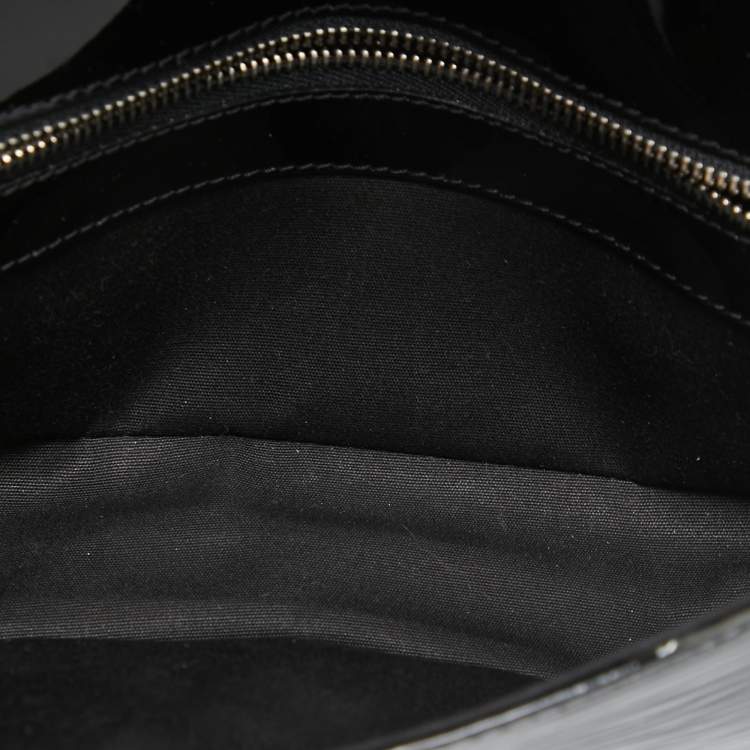 Pre Owned Louis Vuitton Black Electric Epi Leather Sobe Clutch